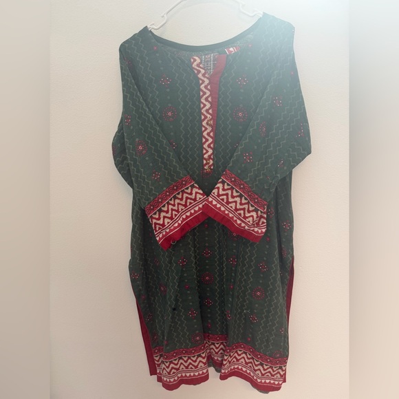 Green & Red 3 Piece Printed Suit Traditional Salwar Kameez - Picture 3 of 5